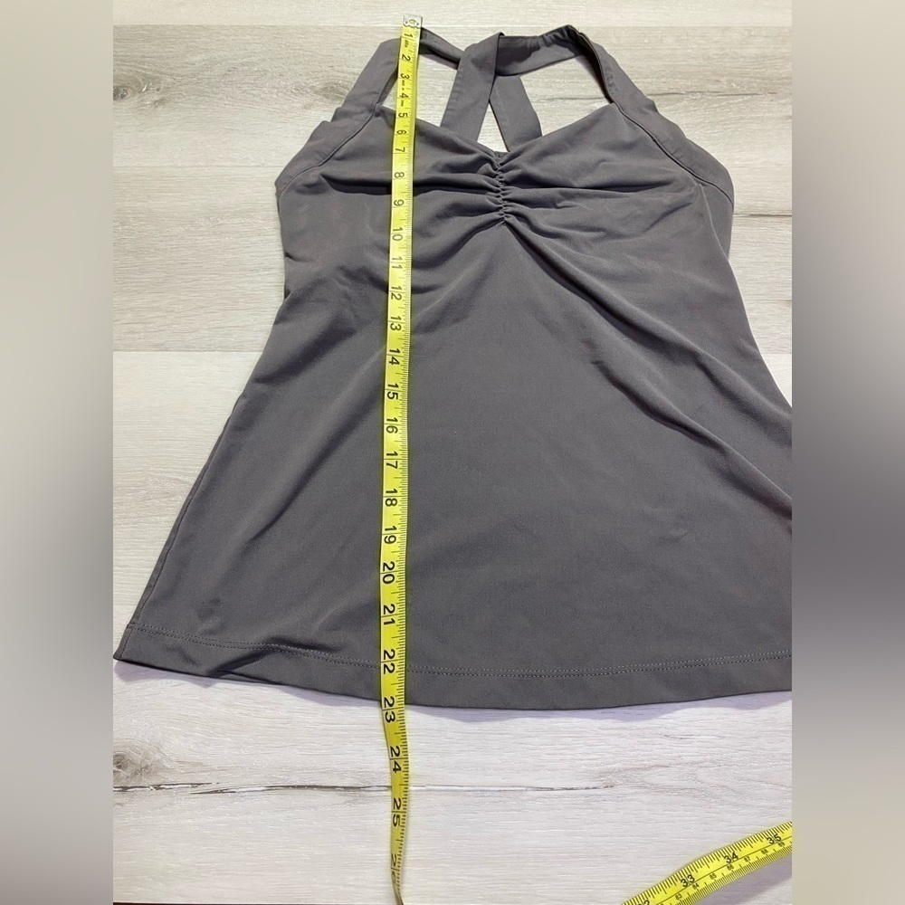 Merrell Workout Tank Gray Strap Racerback Ruched Bust UPF 50 Size Small - Picture 8 of 9